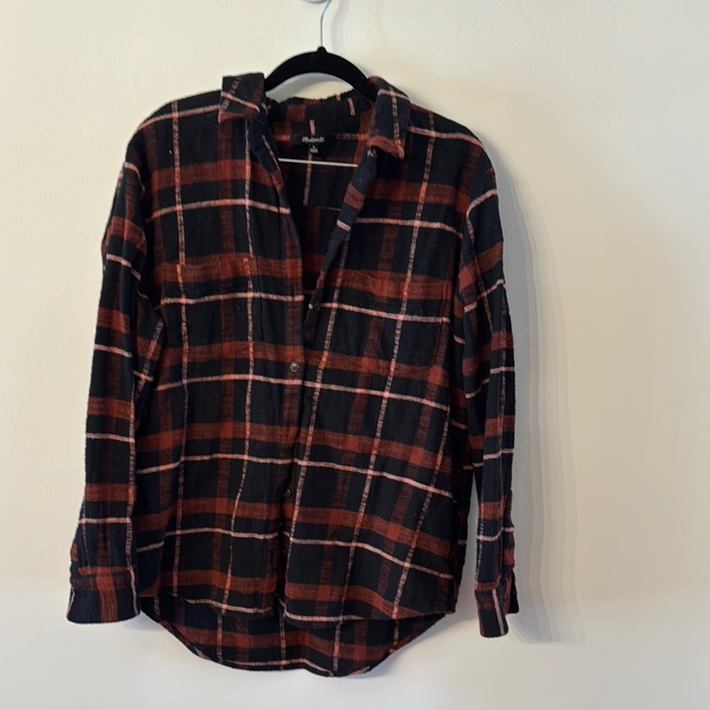 Madewell Black and Red Casual Button Down Shirt